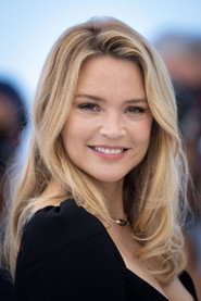 Virginie Efira isPaula Cohen-Solal